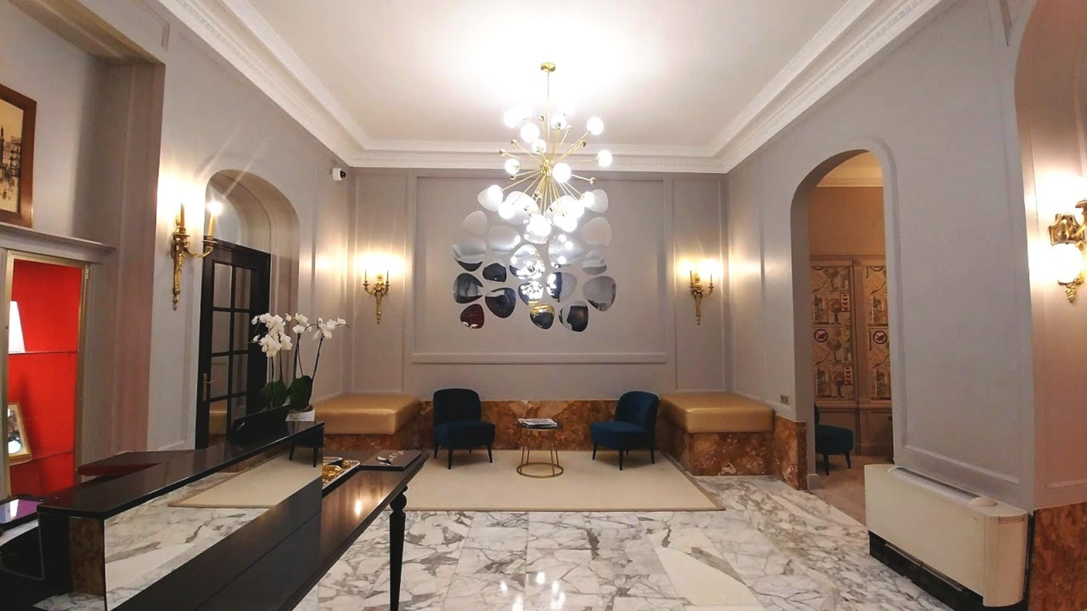 Grand Hotel Bellevue - Grand Place Lille Exterior foto